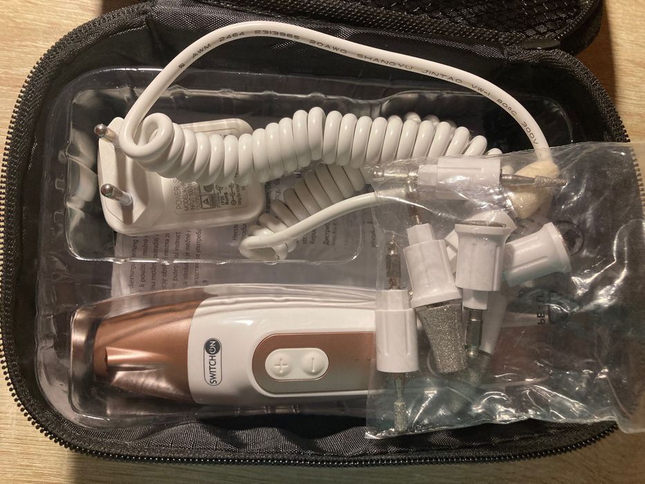 Нов комплект за маникюр/педикюр