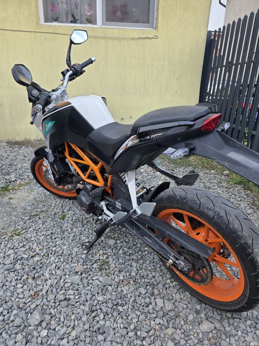 KTM DUKE 390 2015 A2