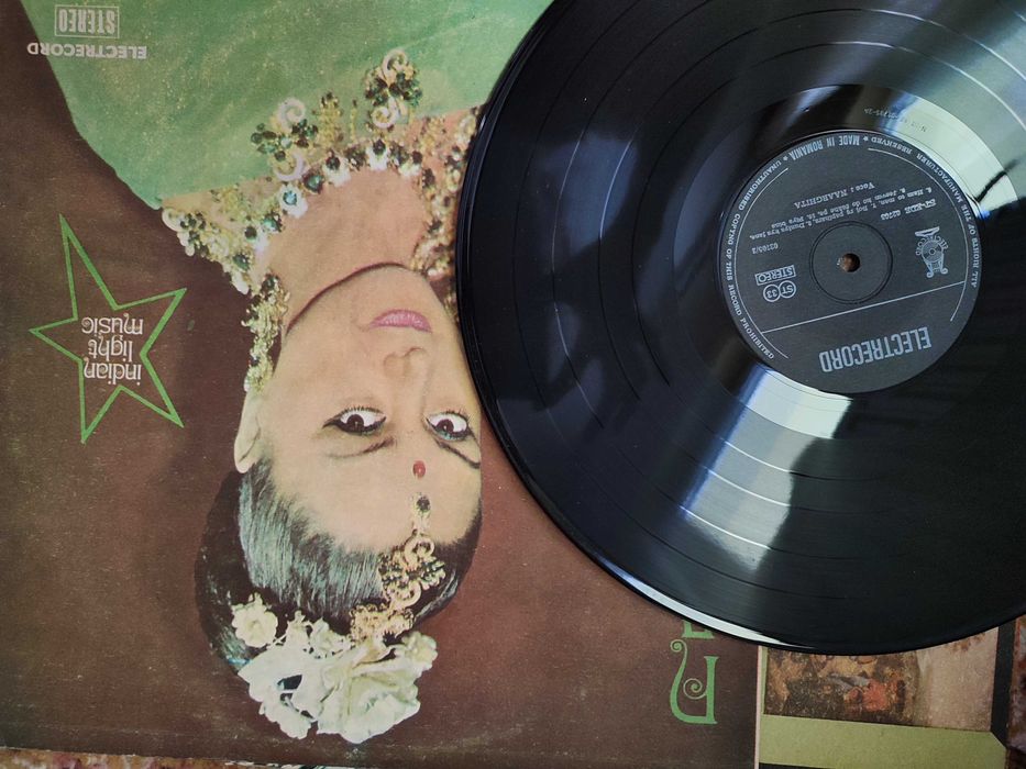 Vând discuri de vinil