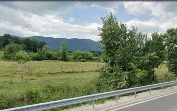 Ливада на пътя между с. Долнослав и с Тополово