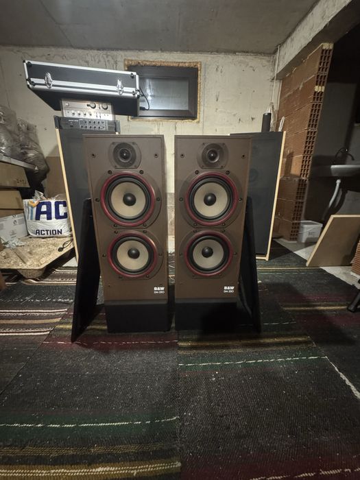 B&W Bowers & Wilkins