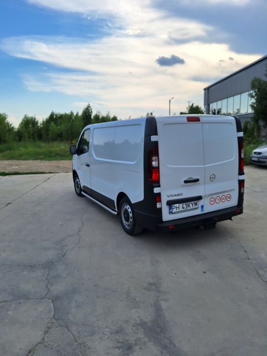Opel vivaro 2015