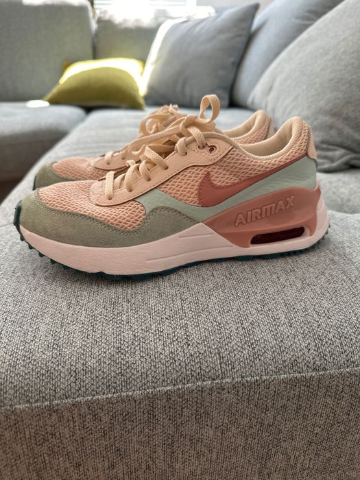 Nike маратонки 37,5