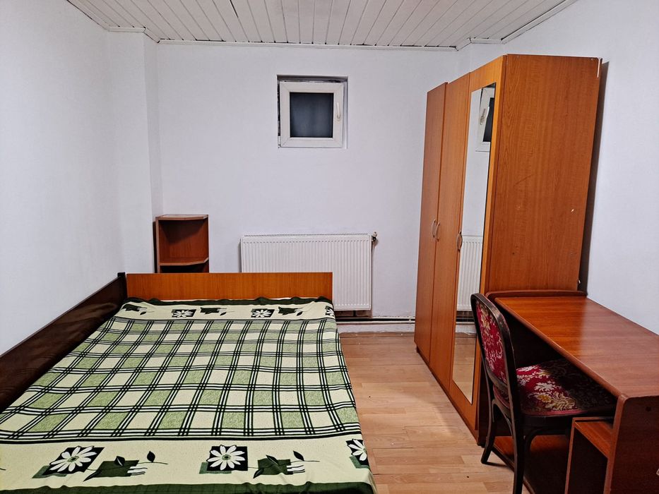 Închiriez cameră la curte Apărătorii Patriei - Berceni