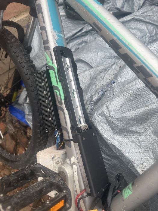 Vand bicicleta electrica mai multe detalii la telfon 0751716651