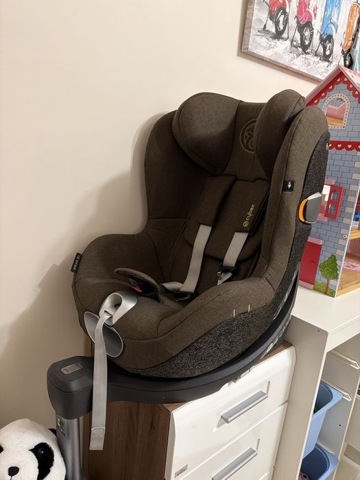 Ново премиум столче за кола Cybex Sirina Zi Plus