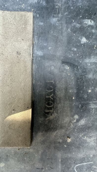 Передний бампер на тайота ленд крузер