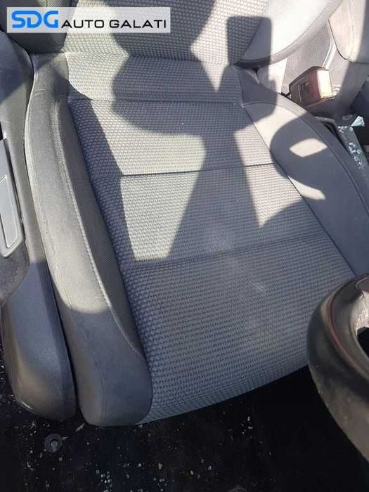 Scaun Dreapta Fata VW Golf 6 2008 - 2014