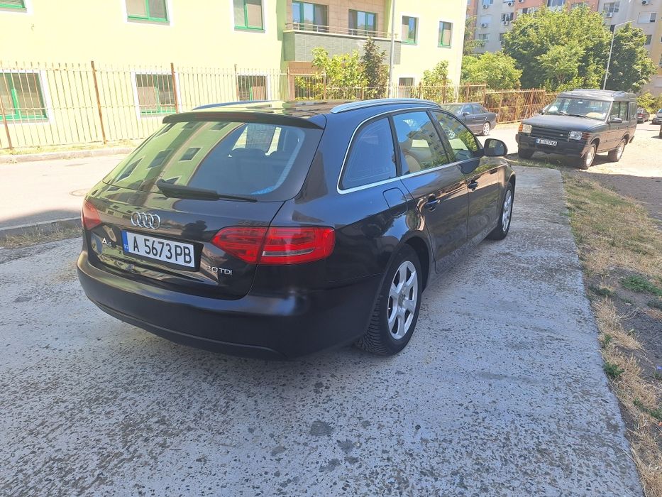 Audi a4 b8 2.0 TDI 143к.с.