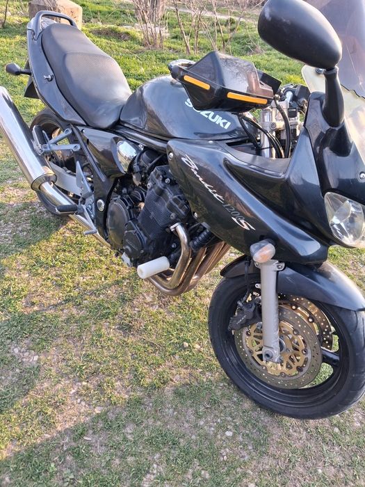 Motocicleta Suzuki bandit