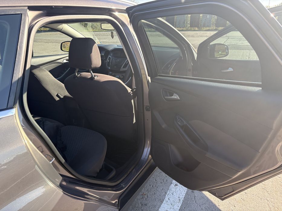 Vând Ford Focus MK3