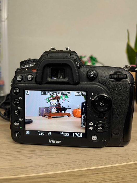 Nikon D7200 + 50mm f1.8 + 18-105mm f3.5-f5.6 + 70-300 f4.5-f6.3