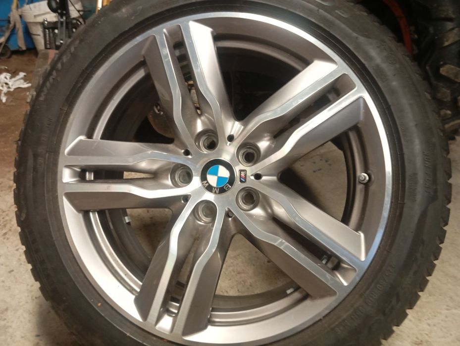 Vând sau schimb  roți BMW x1 -