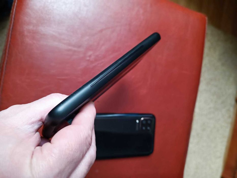 ПродовамHuawei p40 lite