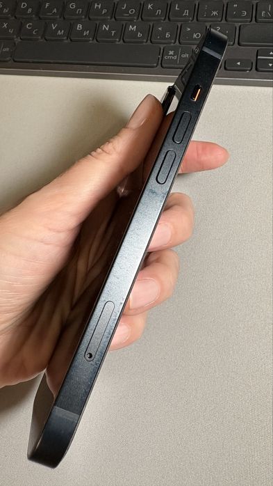 Срочно продам Iphone 14 в отличном состоянии