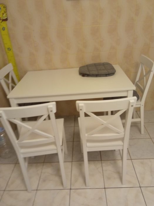 Masa si scaune set complet