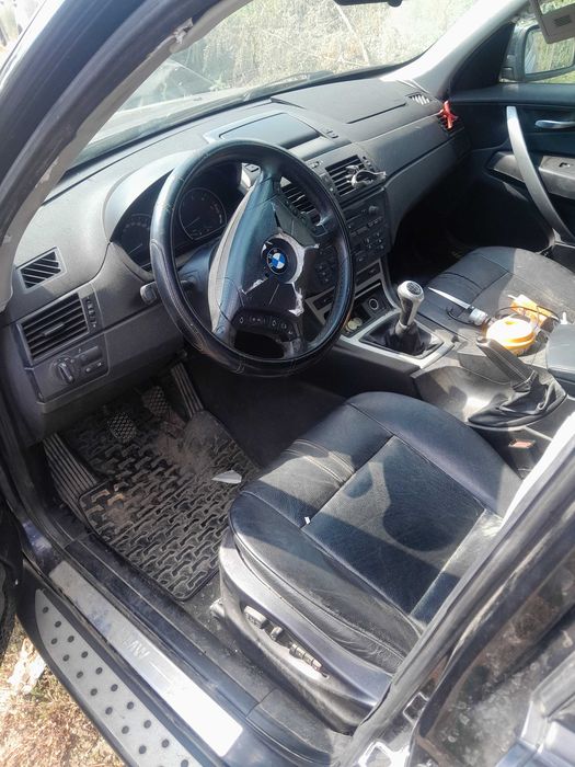 Vând bmw x3 e83 2006 cu toate actele în regula sunt proprietarul mașina a fost implicata într-un accident rutier