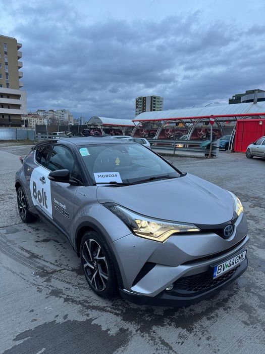 Inchiriez Toyota