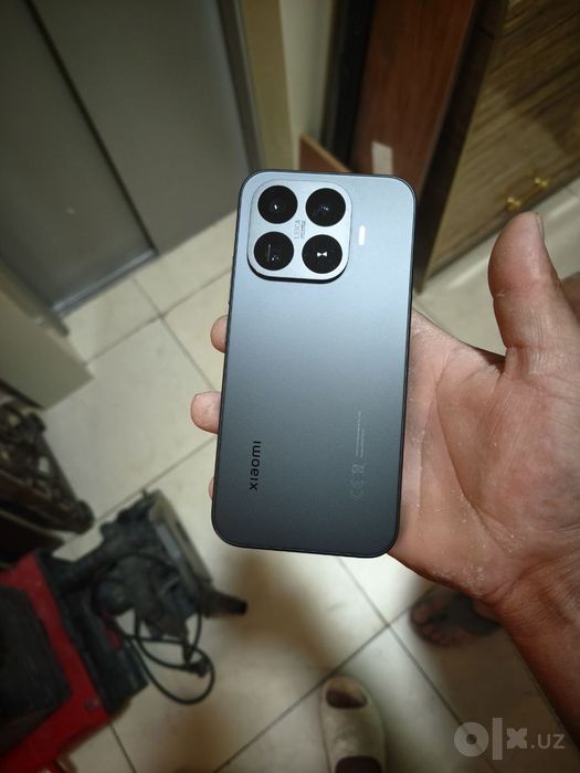 Продам телефон в идеальном состоянии xiaomi 17
