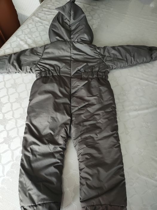 Продам комбинезон осень -весна 5000