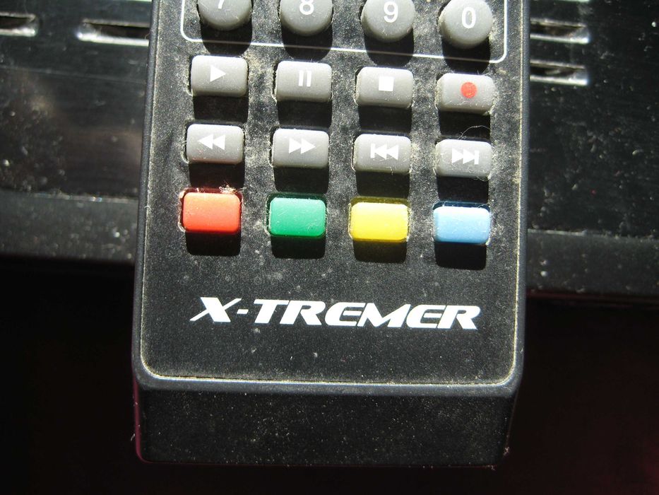 Продавам цифров декодер X-TREMER DTV-X4 RF