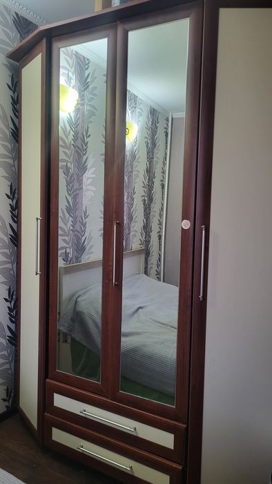 Спочно Продам шкаф