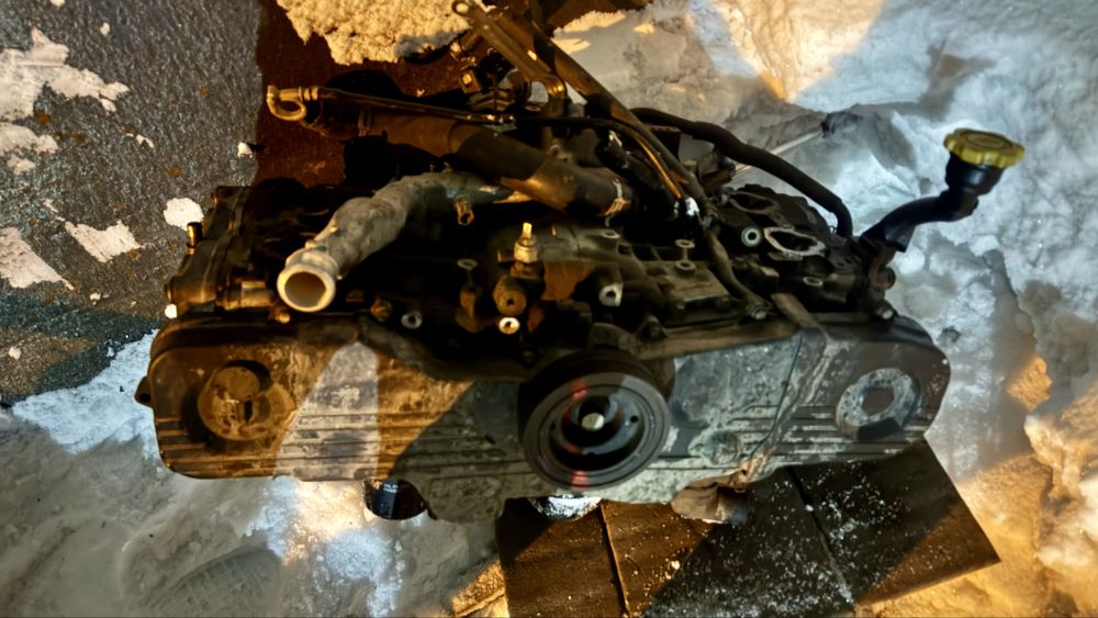 Продам двигатель EJ201