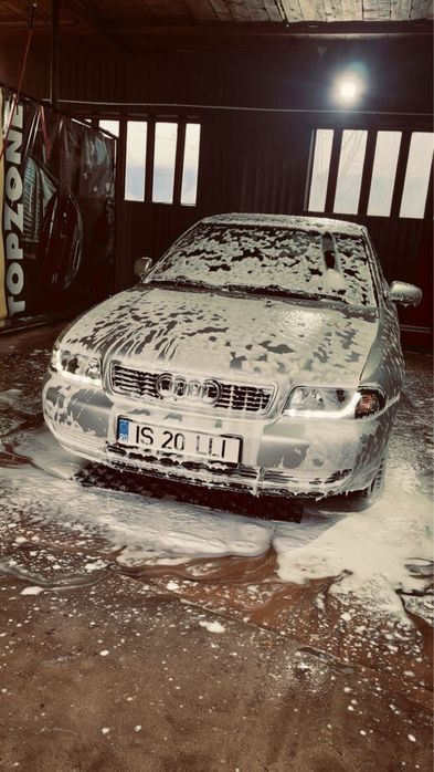 Audi A4 B5 1995, 1.6 benzina.