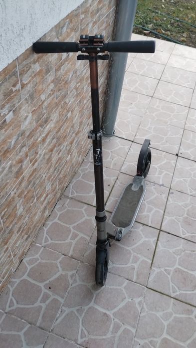 Trotinetă de la Decathlon