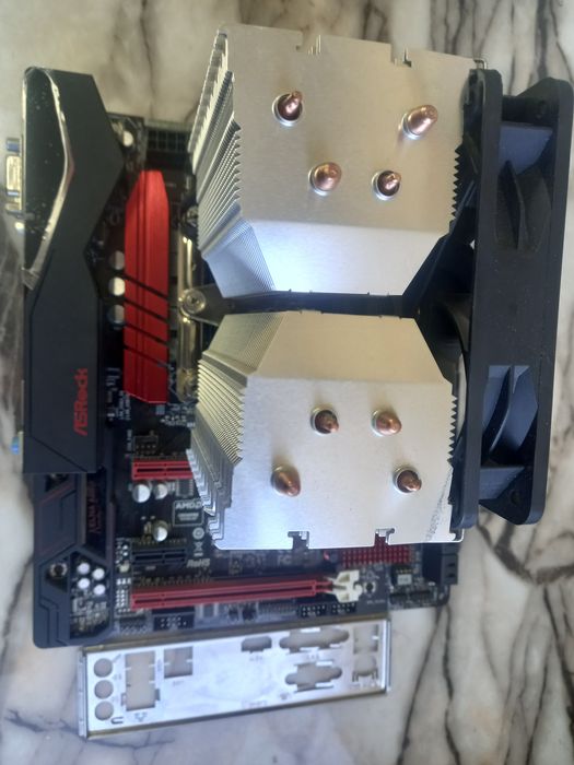 Дънна платка Asrock B150M Combo G.+ Intel® Core i7-6700+16gb ddr3