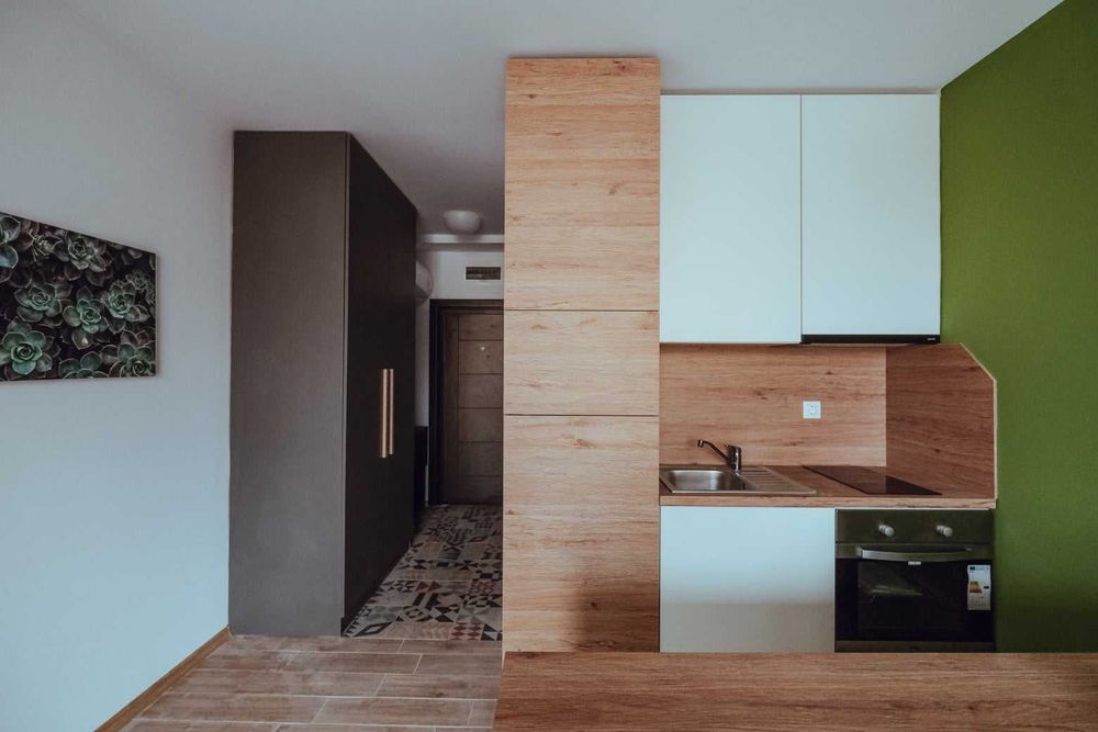 Дава се под наем Двустаен апартамент в София, Център - 51 кв.м за 373.83 € - Снимка #1