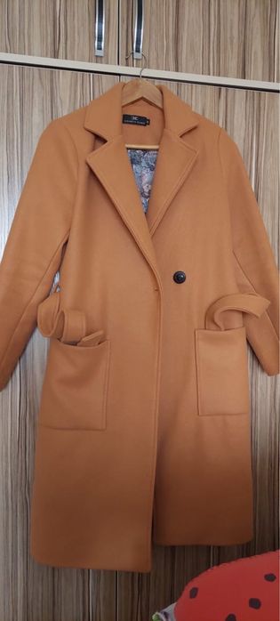Продается пальто