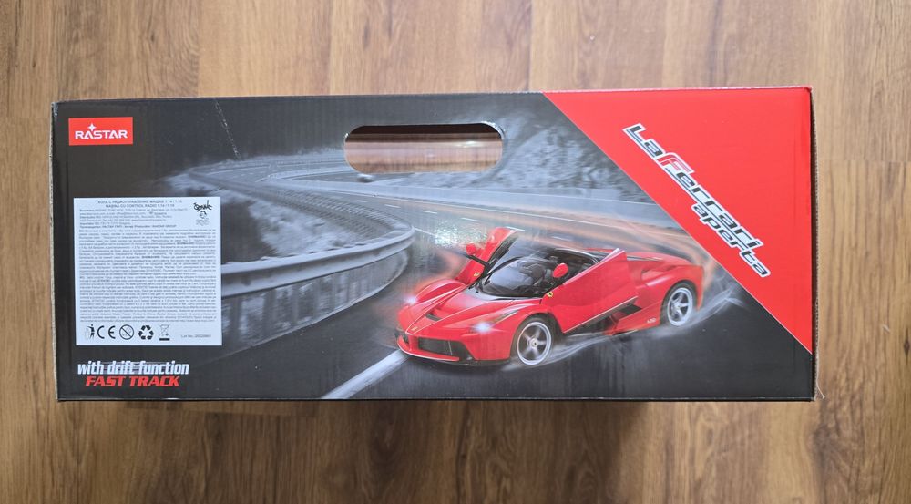 Rastar - Ferrari LaFerrari 1:14 кола с дистанционно  радиоуправляем ав