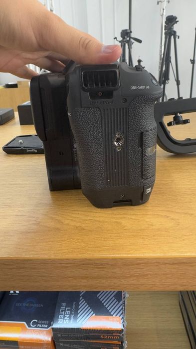 Canon C70 + 2 ta batareyka bo‘nus