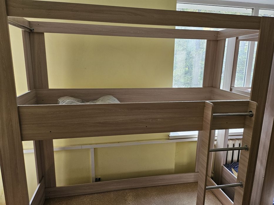 Продам кровать двухярустный