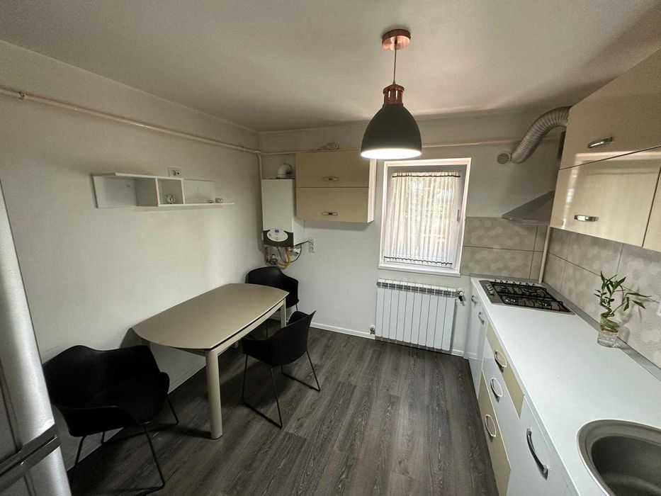 Apartament 3 camere zona Bucovina-parc