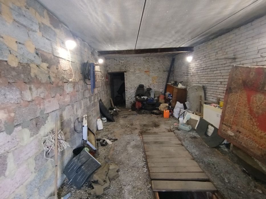Срочно продам гараж в рудном