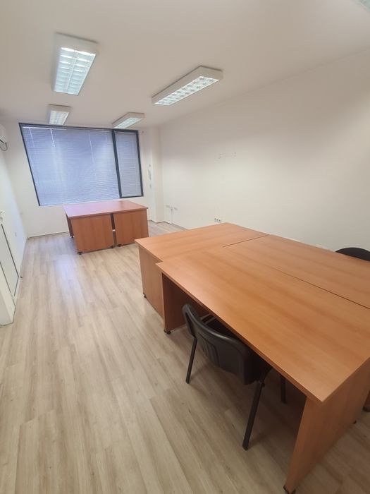 Продава се Офис в Пловдив, Гагарин - 120 кв.м за 6 €/кв.м - Снимка #3