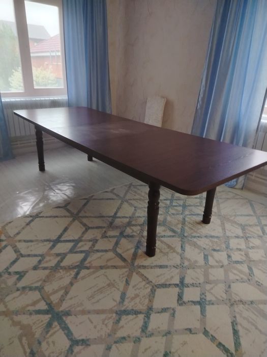 Продам гостевой стол