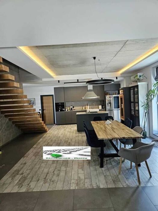 Продава се Къща в с. Марково, Област Пловдив - 365 кв.м за 2000 €/кв.м - Снимка #3