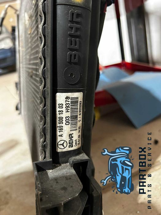 Воден радиатор за Mercedes Benz B-class 2008