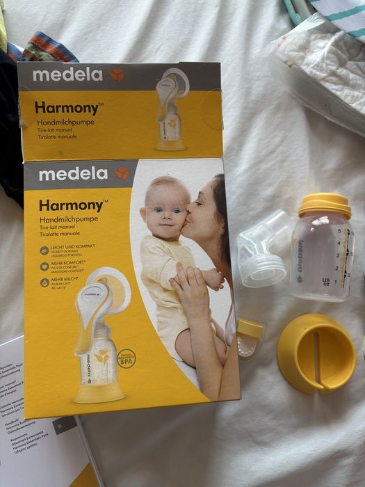 Ръчна помпа за кърма Medela Harmony – почти нова