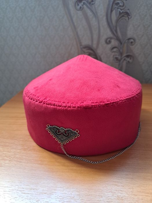 Женские национальные тюбитейки