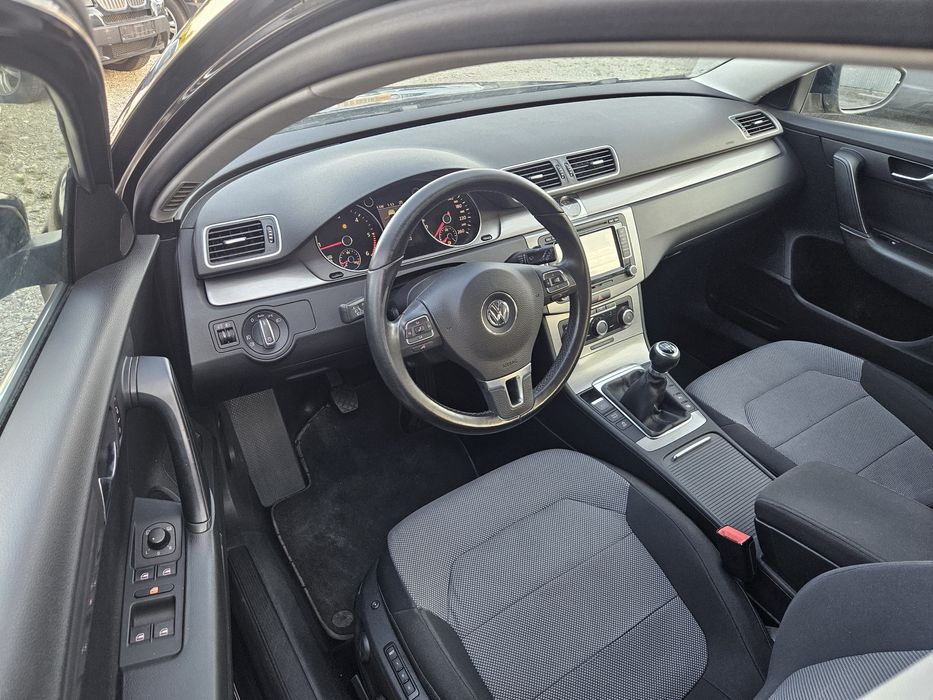 Vw Passat B7 ~ 2011/ 2.0d 140CP Euro 5/Navigatie/Ventilatie/Senz Park 360°/Park Assist/Camera