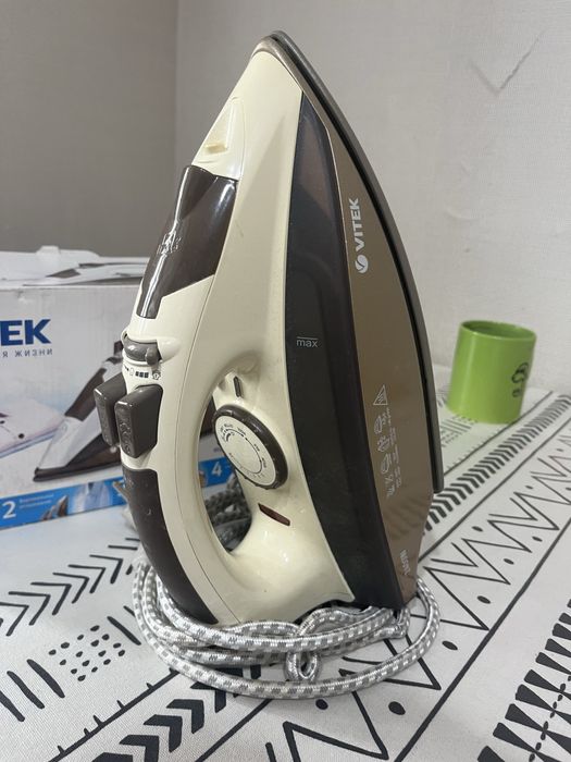Утюг vitek продам