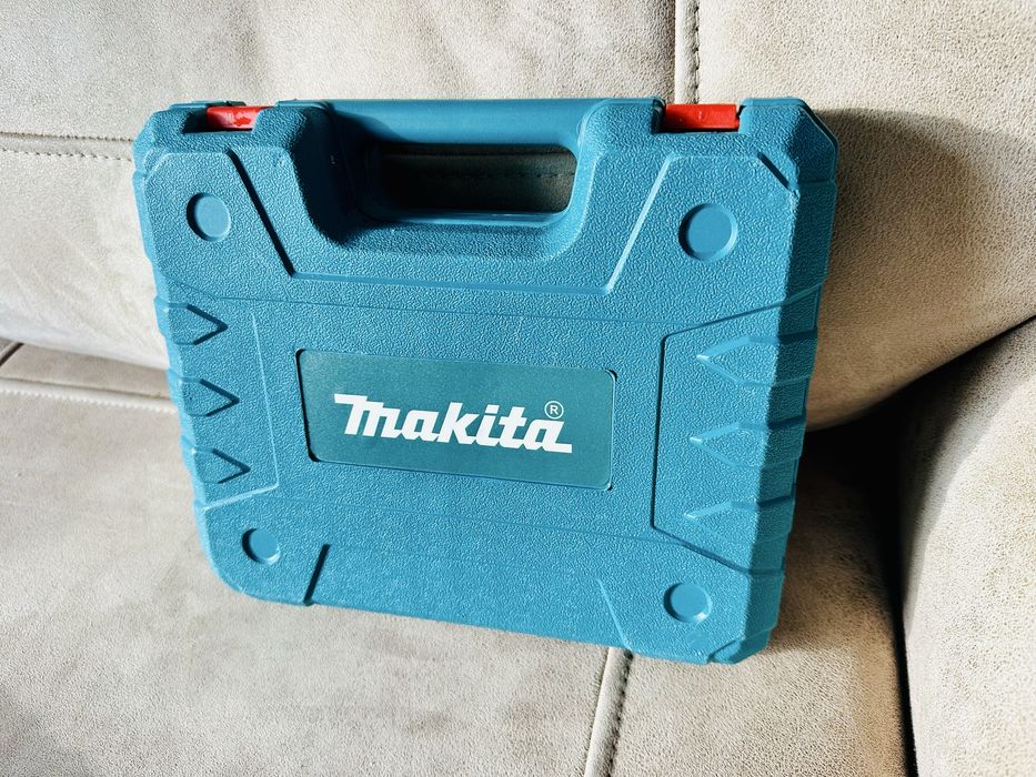 Шуруповёрт Макита