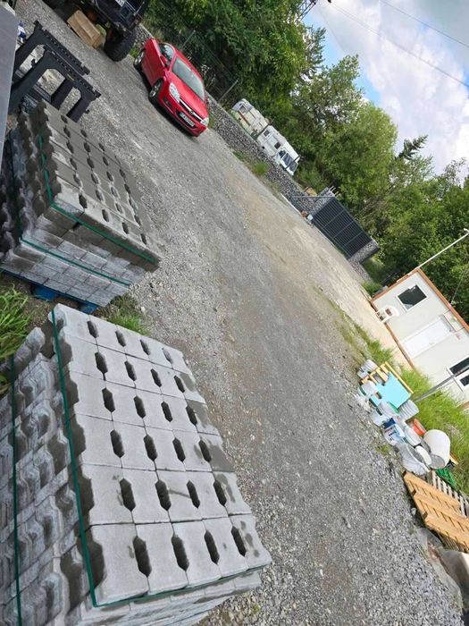 Озеленяване,косене,подрязване и подръжка на дворове!