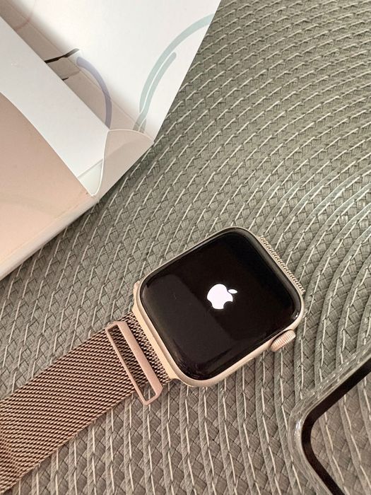 Apple Watch SE Gen2 40mm