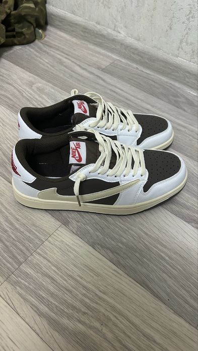 Nike Air Jordan 1 Low x Travis Scott "Reverse Mocha
