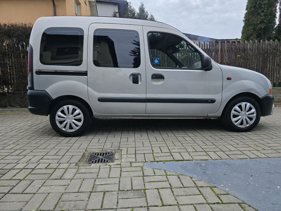 Renault Kangoo pentru transport persoane cu dizabilități
